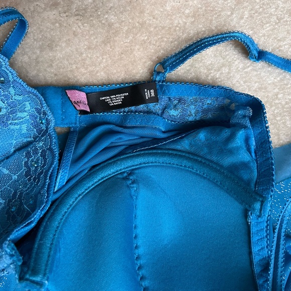 Victoria’s Secret Sexy Little Thing babydoll teddy & matching G-string and panty - Picture 9 of 14